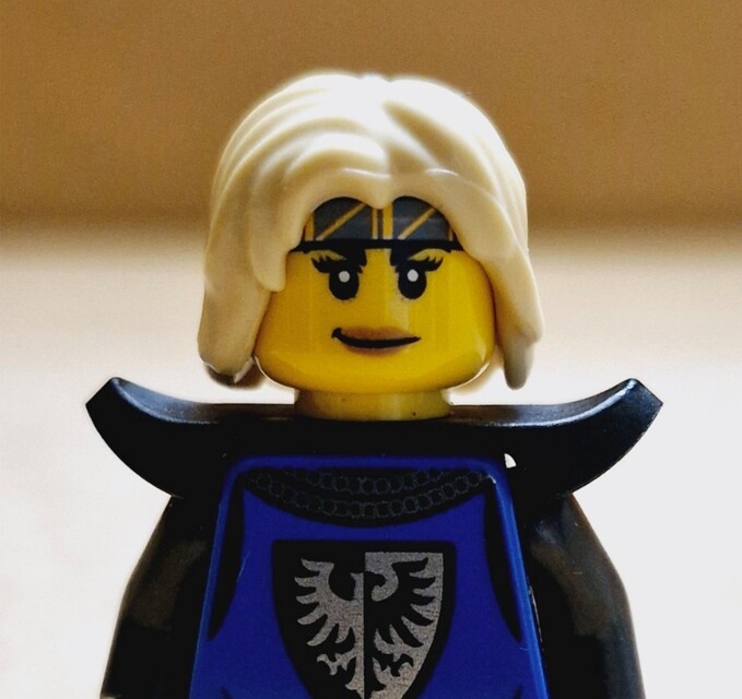 Commander Clara